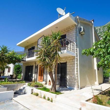 Apartments Ceklin Котор Екстериор снимка