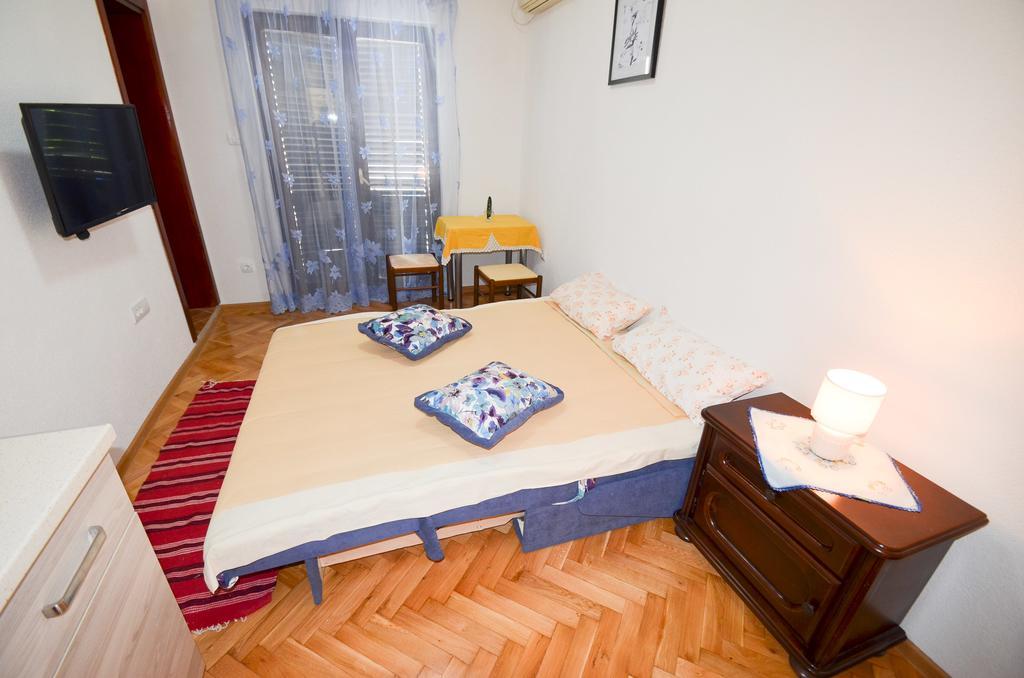 Apartments Ceklin Котор Екстериор снимка