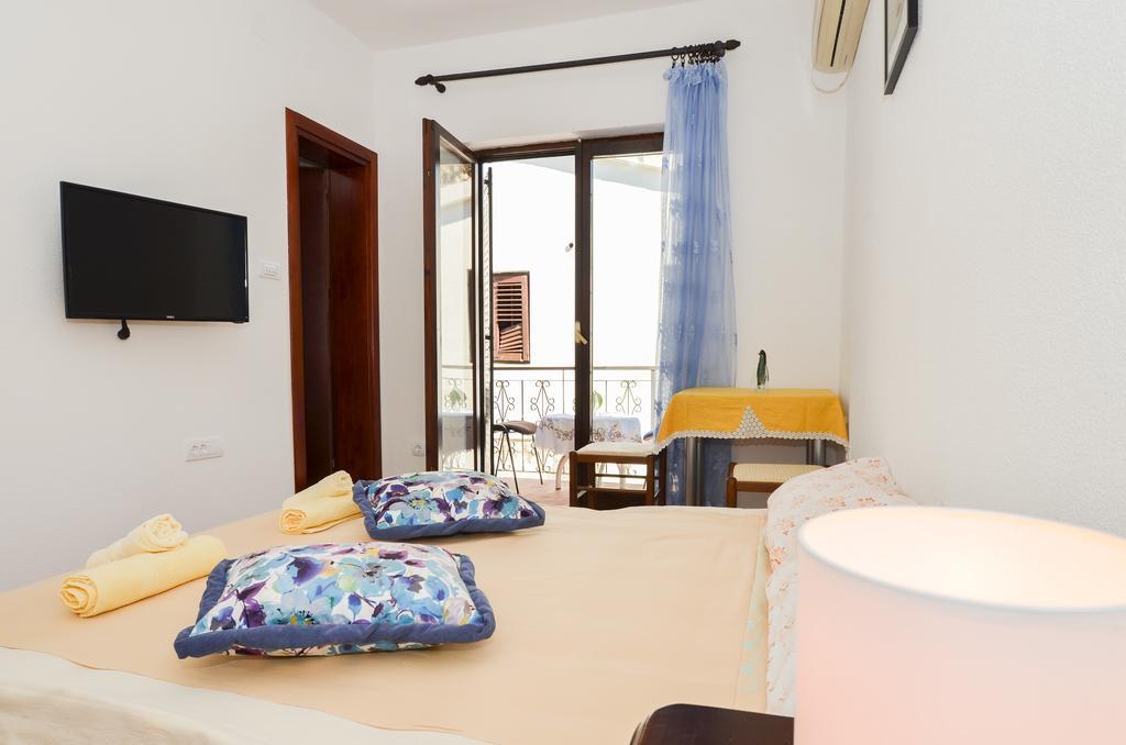 Apartments Ceklin Котор Екстериор снимка