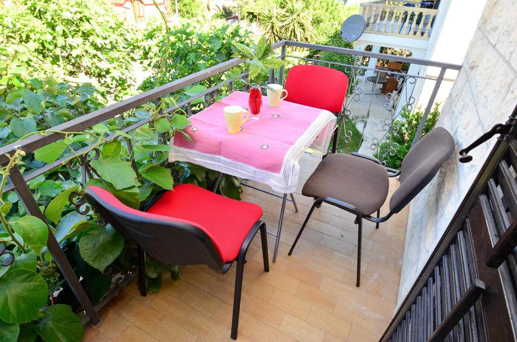 Apartments Ceklin Котор Екстериор снимка