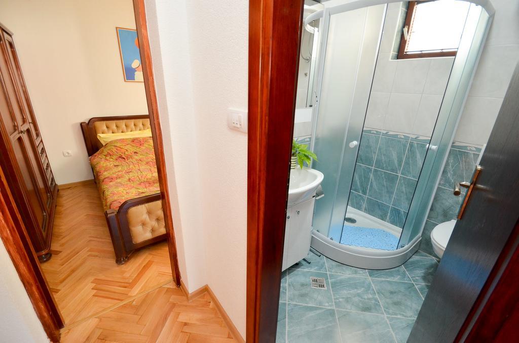 Apartments Ceklin Котор Екстериор снимка