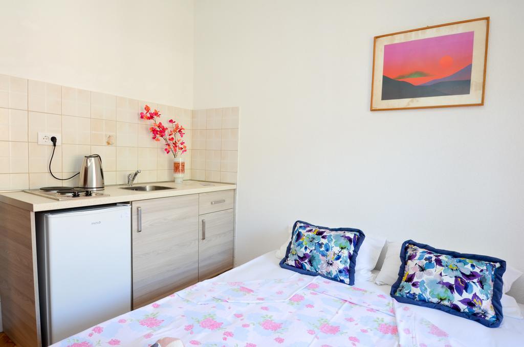 Apartments Ceklin Котор Екстериор снимка